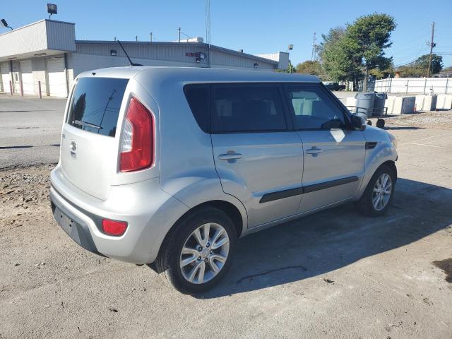 KNDJT2A67C7468247 - 2012 KIA SOUL + SILVER photo 3