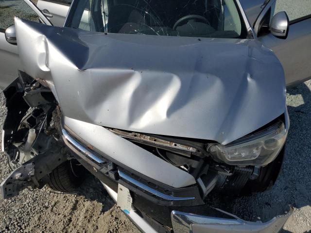 JA4AP3AU3KU034300 - 2019 MITSUBISHI OUTLANDER SPORT ES Gümüş fotoğraf 12