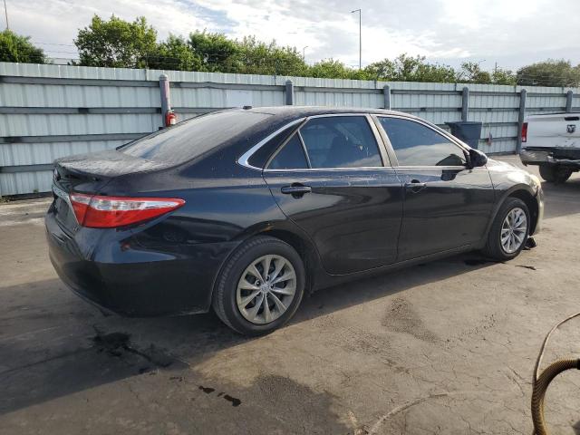 4T1BF1FK1GU252814 - 2016 TOYOTA CAMRY LE BLACK photo 3