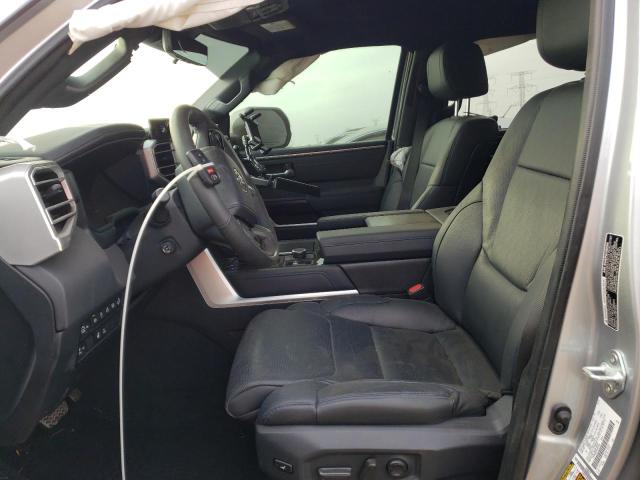 5TFNA5DB5PX085463 - 2023 TOYOTA TUNDRA CREWMAX PLATINUM Silber Foto 7