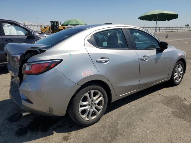 3MYDLBZV1GY117087 - 2016 TOYOTA SCION IA SILVER photo 3