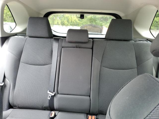 2T3K1RFV9KW039150 - 2019 TOYOTA RAV4 LE SILVER photo 10