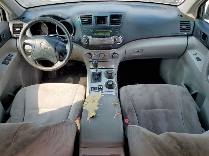 5TDBK3EH6CS123953 - 2012 TOYOTA HIGHLANDER BASE أسود صورة 8