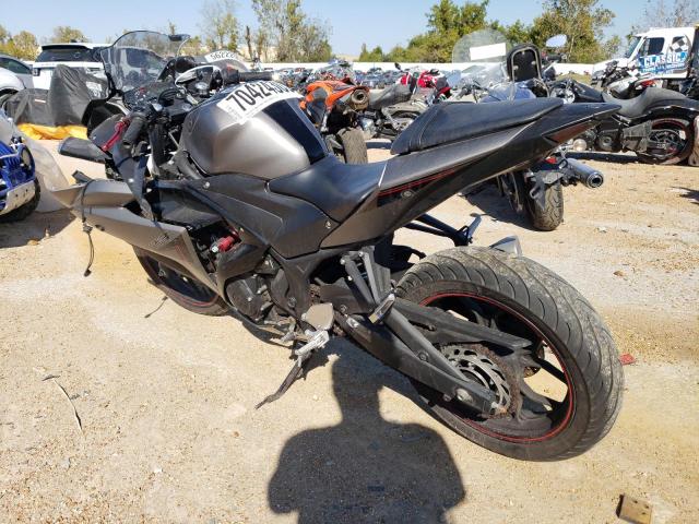 MH3RH06Y9GK013665 - 2016 YAMAHA YZFR3 GRAY photo 3