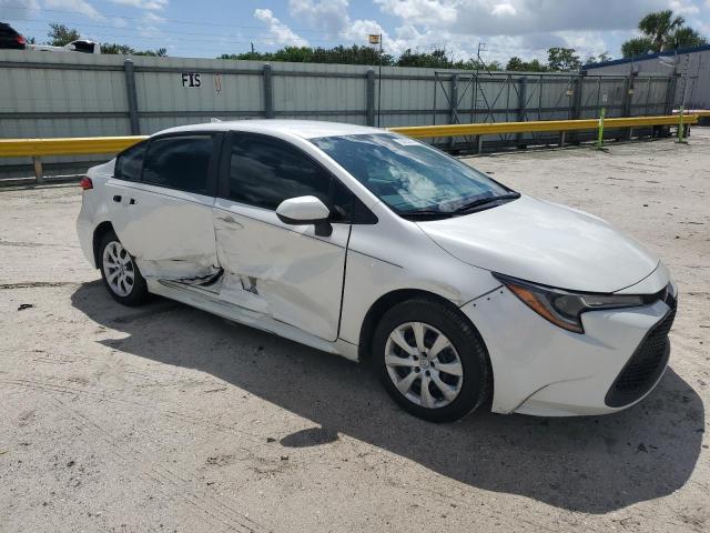 5YFEPMAE3MP199236 - 2021 TOYOTA COROLLA LE WHITE photo 4