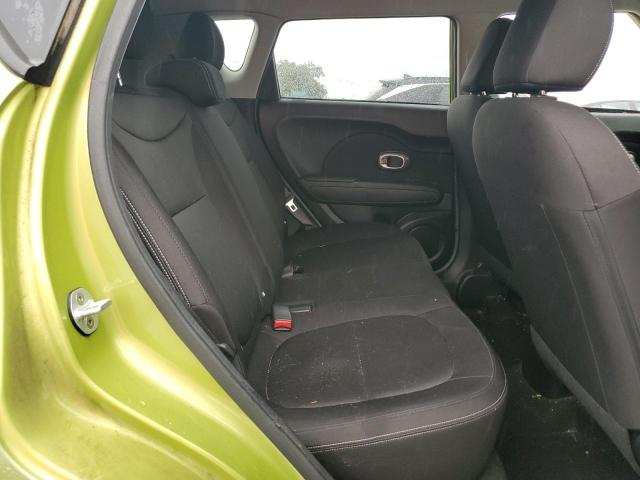 KNDJN2A27G7843471 - 2016 KIA SOUL GREEN photo 11