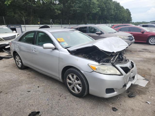 4T1BF3EK3AU088938 - 2010 TOYOTA CAMRY BASE SILVER photo 4
