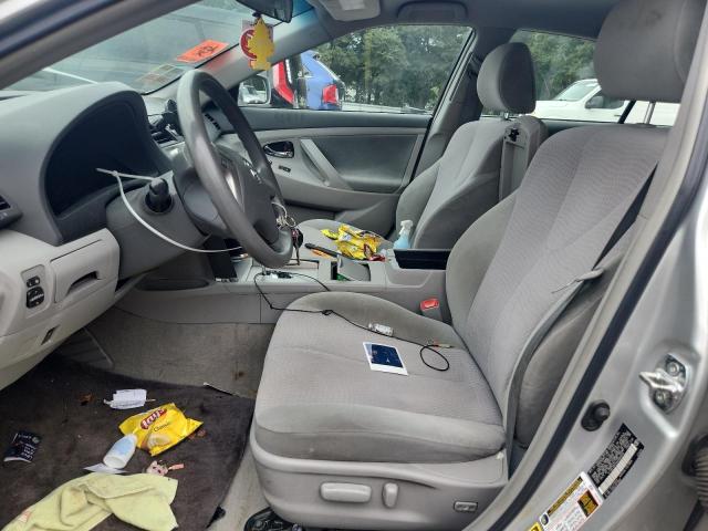 4T1BF3EK3AU088938 - 2010 TOYOTA CAMRY BASE SILVER photo 7