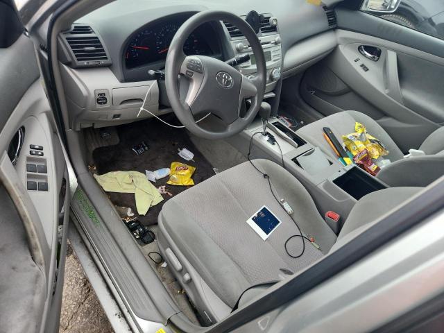 4T1BF3EK3AU088938 - 2010 TOYOTA CAMRY BASE SILVER photo 8