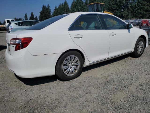 4T4BF1FK6DR328495 - 2013 TOYOTA CAMRY L WHITE photo 3