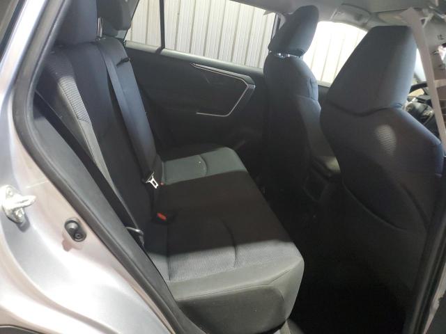 JTMF1RFV6LD052146 - 2020 TOYOTA RAV4 LE SILVER photo 11