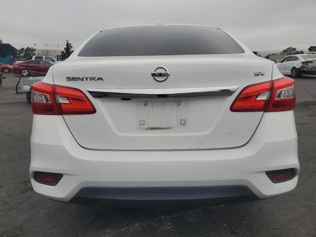 3N1AB7AP6JL644905 - 2018 NISSAN SENTRA S 白色 照片 6