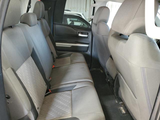 5TFUY5F12FX439644 - 2015 TOYOTA TUNDRA DOUBLE CAB SR/SR5 SILVER photo 10