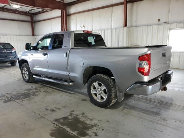 5TFUY5F12FX439644 - 2015 TOYOTA TUNDRA DOUBLE CAB SR/SR5 SILVER photo 2
