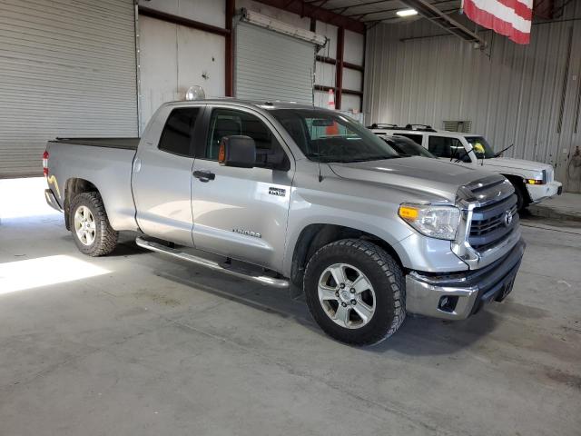 5TFUY5F12FX439644 - 2015 TOYOTA TUNDRA DOUBLE CAB SR/SR5 SILVER photo 4