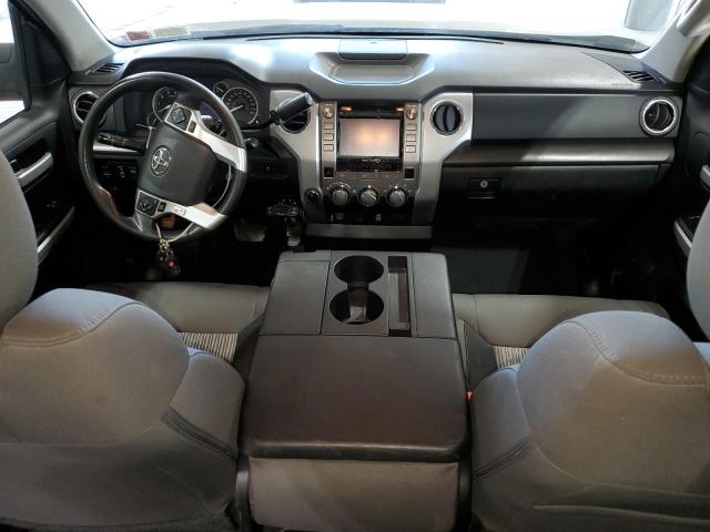 5TFUY5F12FX439644 - 2015 TOYOTA TUNDRA DOUBLE CAB SR/SR5 SILVER photo 8