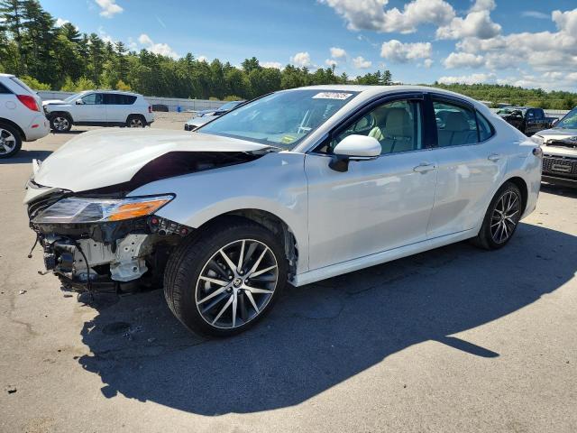 2024 TOYOTA CAMRY XLE, 