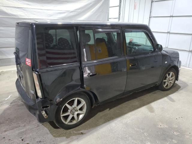 JTLKT324X54020469 - 2005 TOYOTA SCION XB BLACK photo 3