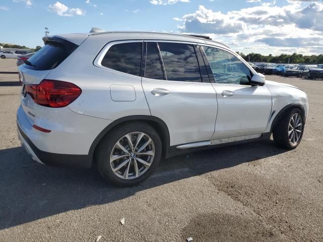 5UXTR9C59KLE17280 - 2019 BMW X3 XDRIVE30I WHITE photo 3
