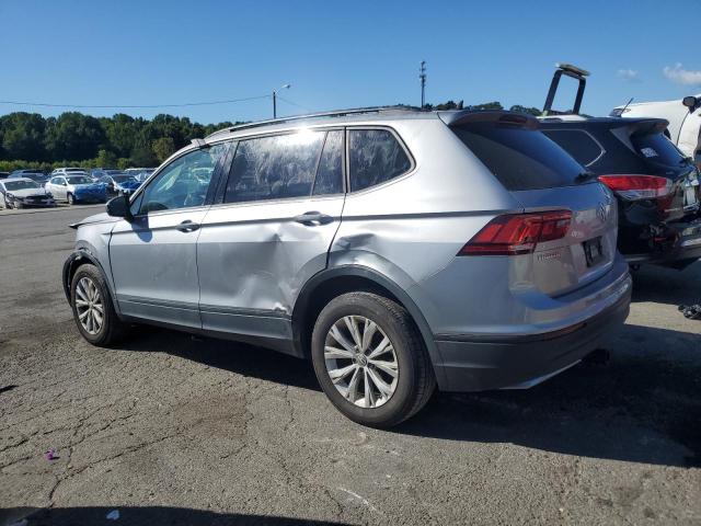 3VV0B7AX5LM111919 - 2020 VOLKSWAGEN TIGUAN S ვერცხლისფერი ფოტო 2