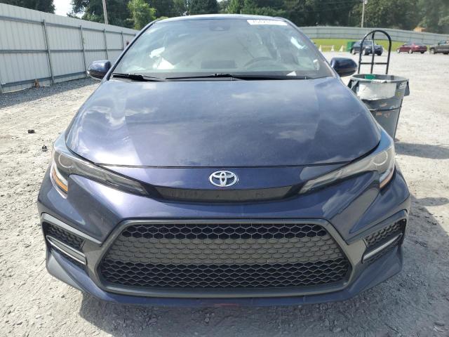 5YFS4MCE1MP085714 - 2021 TOYOTA COROLLA SE Blau Foto 5