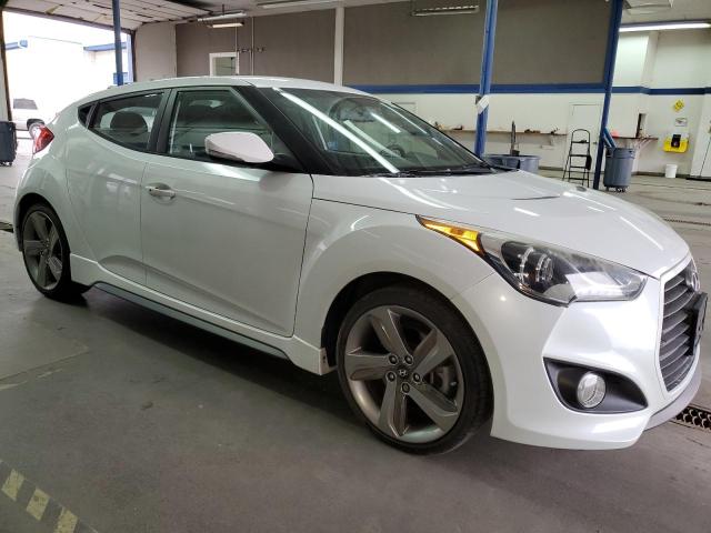 KMHTC6AE8EU184293 - 2014 HYUNDAI VELOSTER TURBO WHITE photo 4