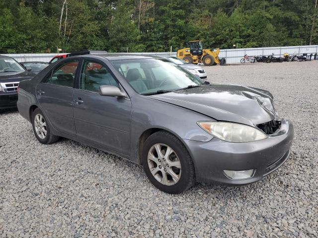 4T1BE30K05U539260 - 2005 TOYOTA CAMRY LE GRAY photo 4