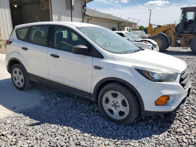 1FMCU0F73JUB42998 - 2018 FORD ESCAPE S WHITE photo 4