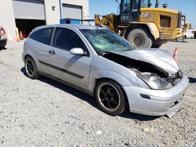 3FAFP31361R206933 - 2001 FORD FOCUS ZX3 SILVER photo 4