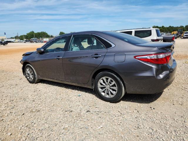 4T1BF1FK1HU314908 - 2017 TOYOTA CAMRY LE GRAY photo 2