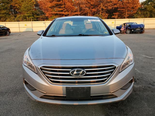 5NPE24AF1HH563132 - 2017 HYUNDAI SONATA SE SILVER photo 5