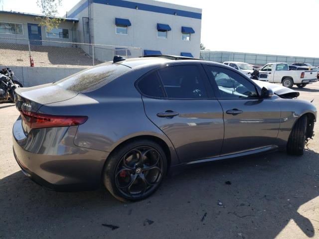 ZARFAEEN7H7529740 - 2017 ALFA ROMEO GIULIA TI Q4 GRAY photo 3