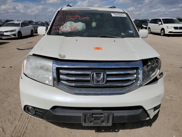 5FNYF4H92FB010261 - 2015 HONDA PILOT TOURING WHITE photo 5