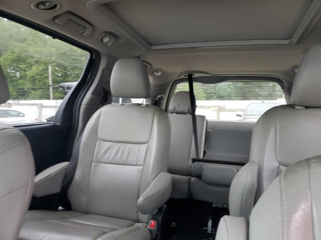 5TDDK3DC9FS117714 - 2015 TOYOTA SIENNA XLE 银色 照片 10