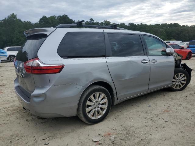 5TDDK3DC9FS117714 - 2015 TOYOTA SIENNA XLE 银色 照片 3