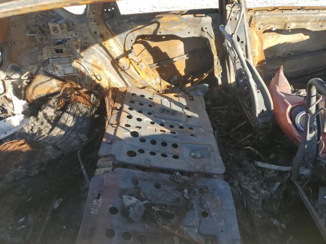 JM1BK343741161373 - 2004 MAZDA 3 HATCHBACK BURN photo 10