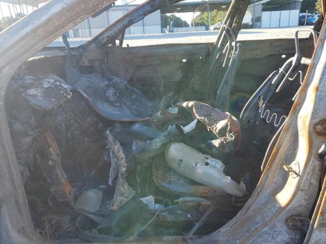 JM1BK343741161373 - 2004 MAZDA 3 HATCHBACK BURN photo 7