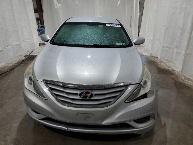 5NPEB4AC2CH339365 - 2012 HYUNDAI SONATA GLS SILVER photo 5