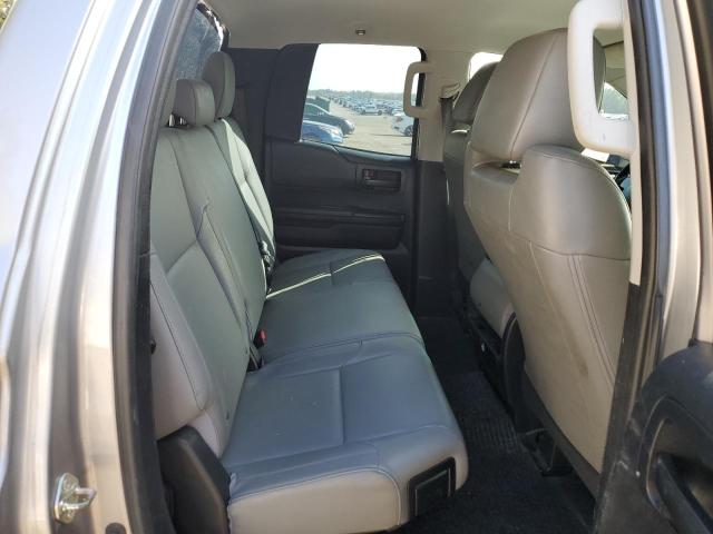 5TFRU5F16EX032409 - 2014 TOYOTA TUNDRA DOUBLE CAB SR/SR5 SILVER photo 10