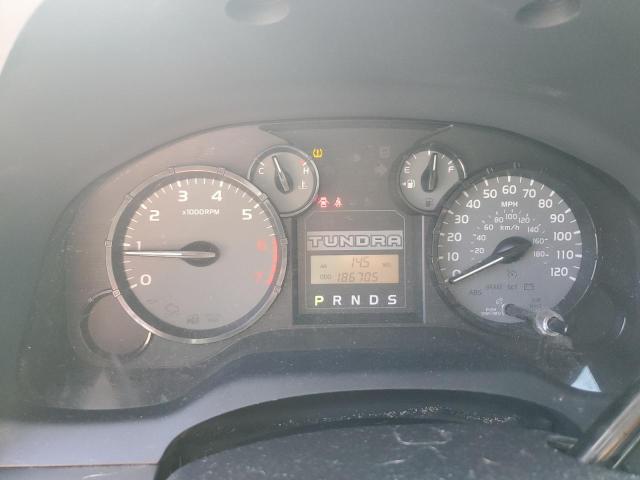 5TFRU5F16EX032409 - 2014 TOYOTA TUNDRA DOUBLE CAB SR/SR5 SILVER photo 9