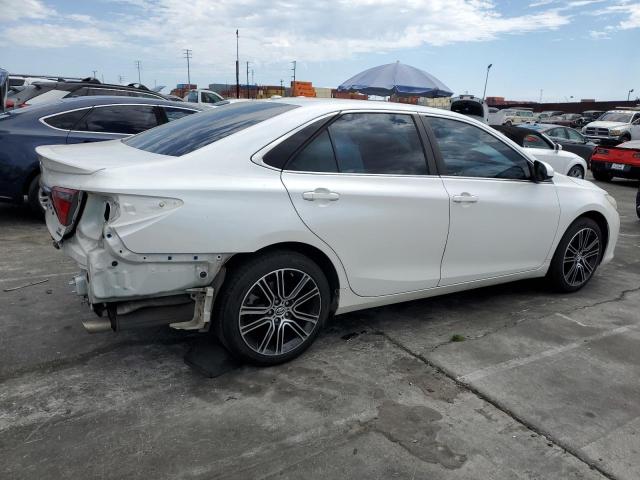 4T1BF1FK3GU537448 - 2016 TOYOTA CAMRY LE WHITE photo 3