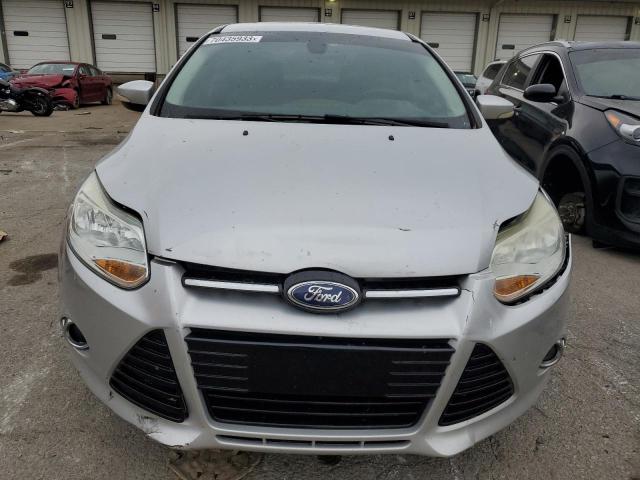 1FAHP3H28CL393048 - 2012 FORD FOCUS SEL SILVER photo 5