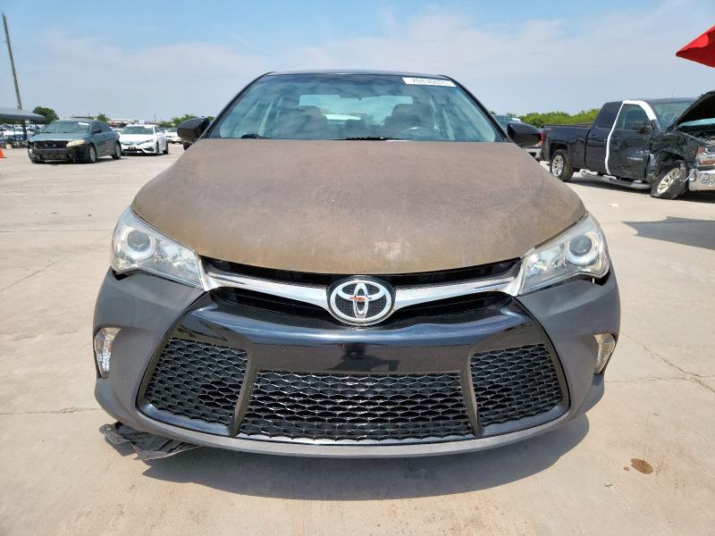 4T1BF1FK6FU051697 - 2015 TOYOTA CAMRY SE LE Czarny zdjęcie 5