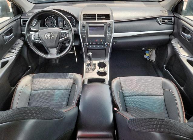 4T1BF1FK6FU051697 - 2015 TOYOTA CAMRY SE LE Czarny zdjęcie 8