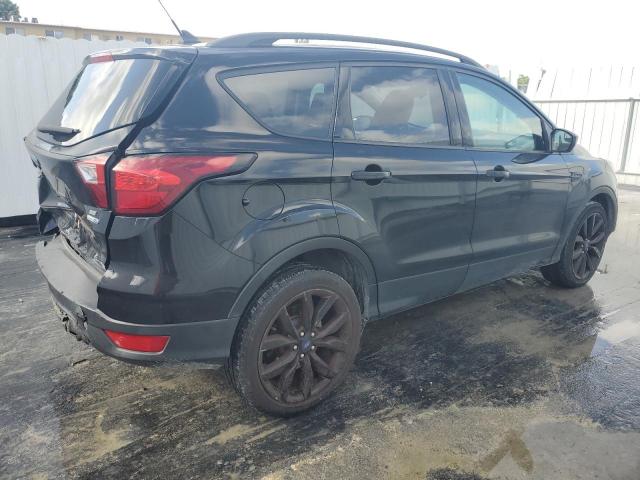 1FMCU9GD2KUB18248 - 2019 FORD ESCAPE SE BLACK photo 3