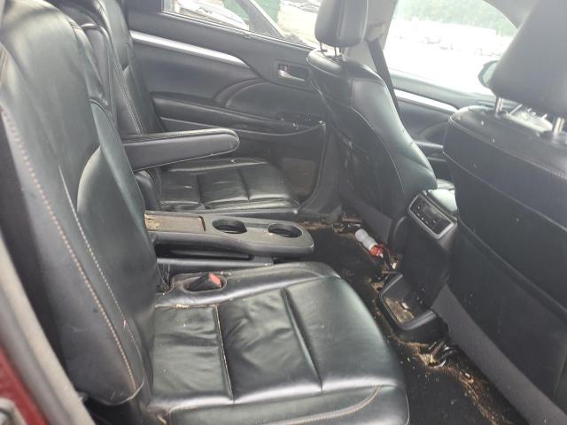 5TDKZRFH3HS220855 - 2017 TOYOTA HIGHLANDER SE RED photo 10