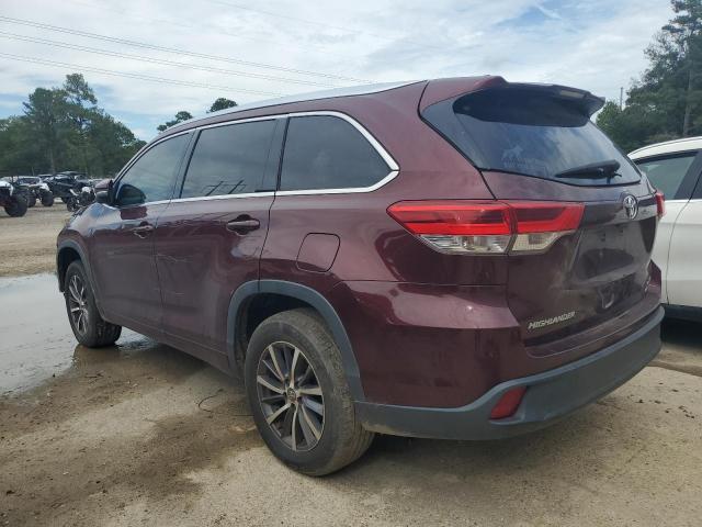 5TDKZRFH3HS220855 - 2017 TOYOTA HIGHLANDER SE RED photo 2