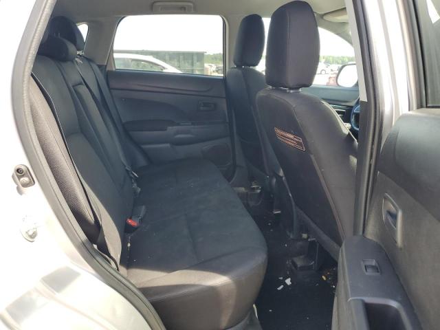 4A4AP3AU5EE004583 - 2014 MITSUBISHI OUTLANDER ES 银色 照片 11