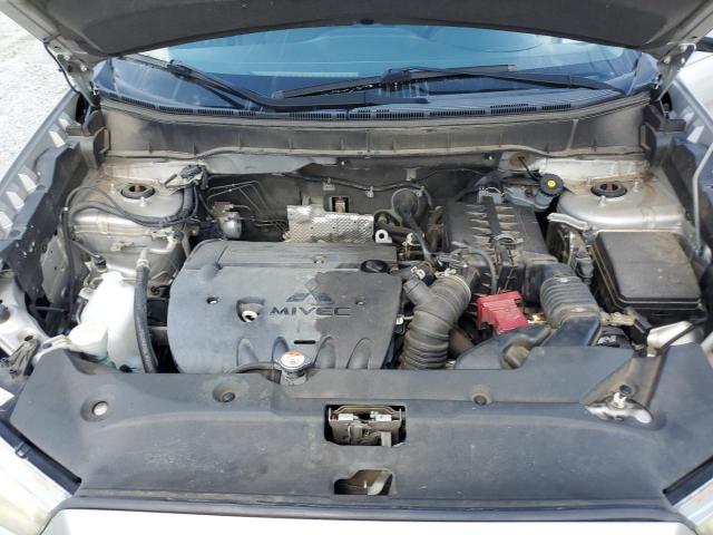 4A4AP3AU5EE004583 - 2014 MITSUBISHI OUTLANDER ES 银色 照片 12