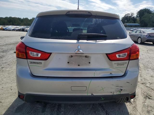 4A4AP3AU5EE004583 - 2014 MITSUBISHI OUTLANDER ES 银色 照片 6